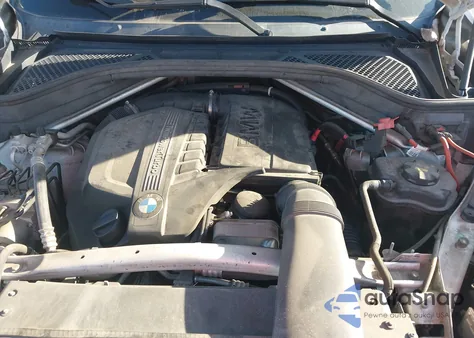 2015 BMW X5 xDrive35I z USA, uszkodzony, nr VIN 5UXKR0C5XF0K52853